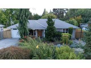 10316 Ne SACRAMENTO St, Portland, OR 97220