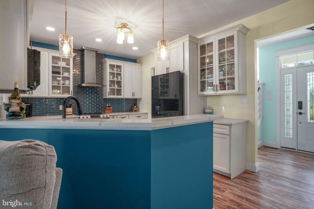 5403 PEARL DR, Chincoteague Island, VA 23336