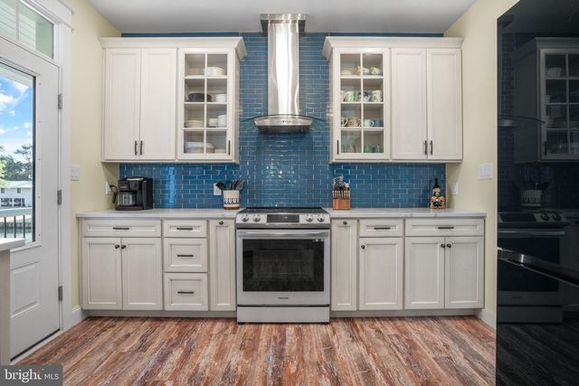 5403 PEARL DR, Chincoteague Island, VA 23336