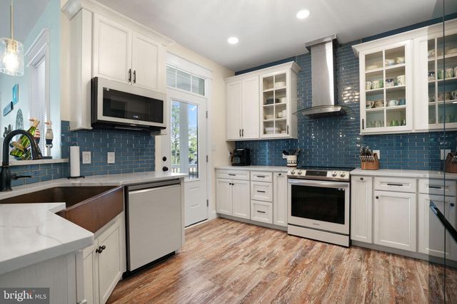 5403 PEARL DR, Chincoteague Island, VA 23336