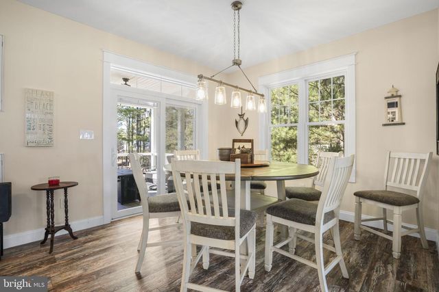 5403 PEARL DR, Chincoteague Island, VA 23336