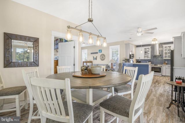 5403 PEARL DR, Chincoteague Island, VA 23336