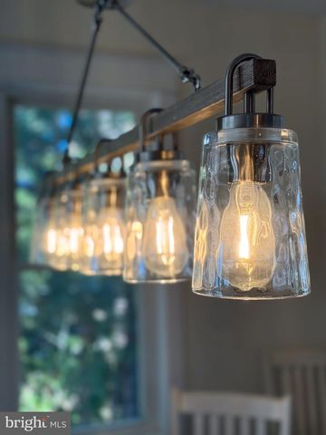 5403 PEARL DR, Chincoteague Island, VA 23336