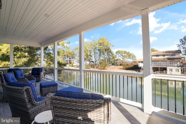 5403 PEARL DR, Chincoteague Island, VA 23336