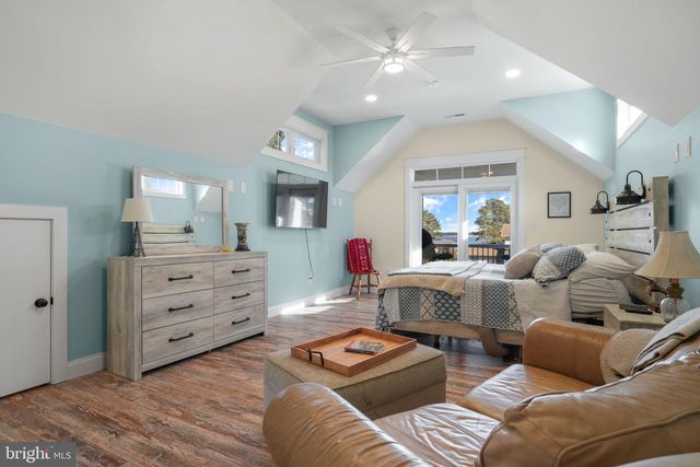 5403 PEARL DR, Chincoteague Island, VA 23336