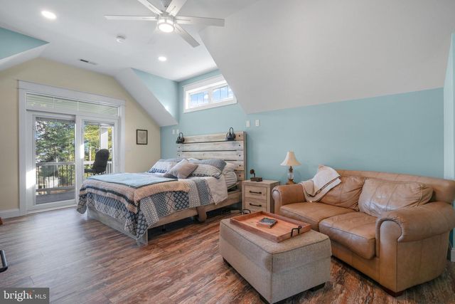 5403 PEARL DR, Chincoteague Island, VA 23336