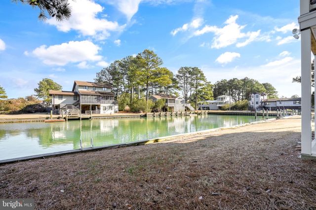 5403 PEARL DR, Chincoteague Island, VA 23336