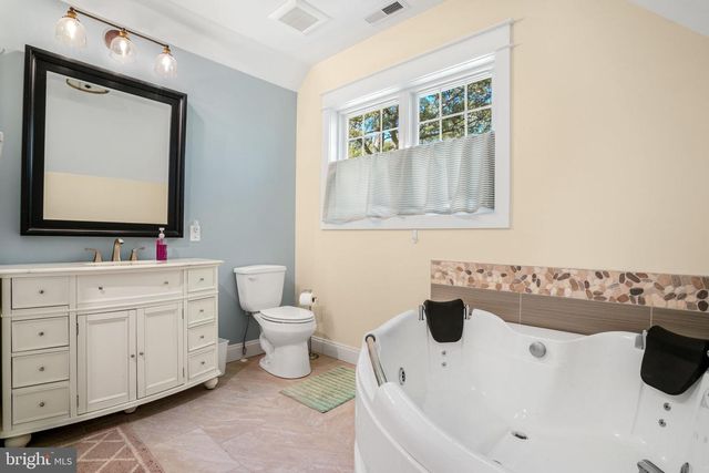 5403 PEARL DR, Chincoteague Island, VA 23336