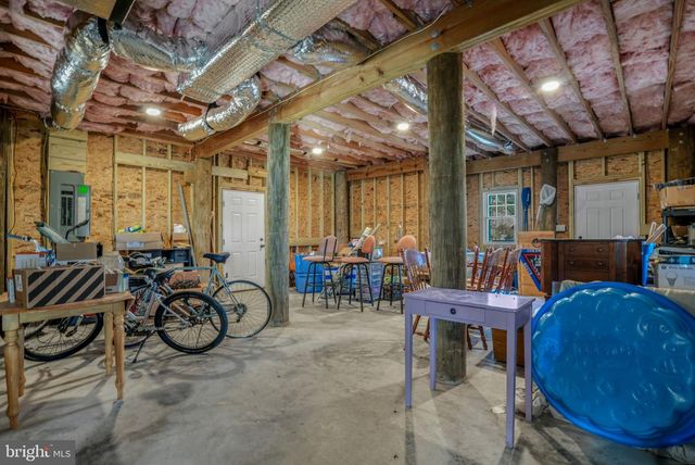 5403 PEARL DR, Chincoteague Island, VA 23336