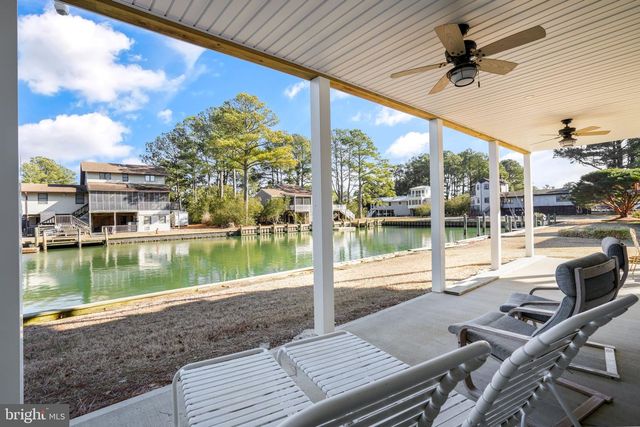 5403 PEARL DR, Chincoteague Island, VA 23336