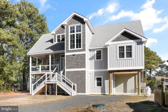 5403 PEARL DR, Chincoteague Island, VA 23336