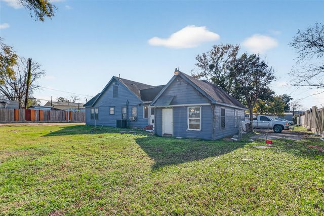 15627 Market Street, Channelview, TX 77530
