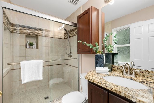 18913 SE 174th Way, Renton, WA 98058