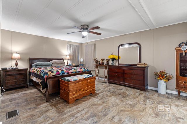 1537 Valencia Drive, Lillian, AL 36549