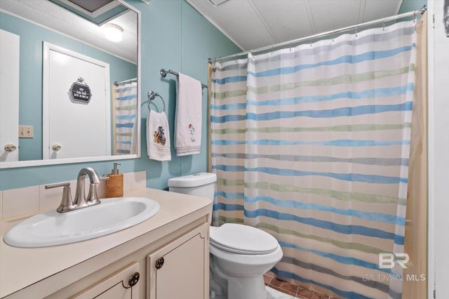 1537 Valencia Drive, Lillian, AL 36549