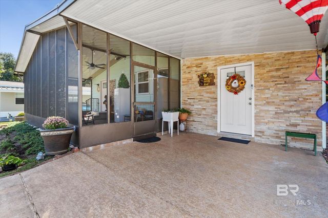 1537 Valencia Drive, Lillian, AL 36549