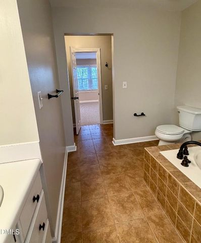 160 Lystra Hills Lane A, Chapel Hill, NC 27517