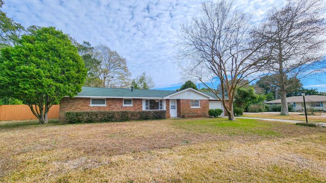 109 NW Maurice Avenue, Fort Walton Beach, FL 32548