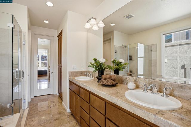 6560 Deerfield Dr, Vallejo, CA 94591