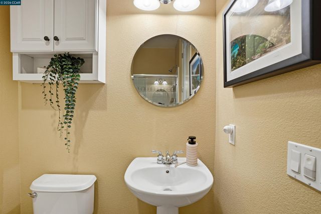 6560 Deerfield Dr, Vallejo, CA 94591