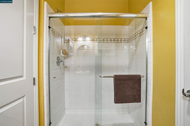 6560 Deerfield Dr, Vallejo, CA 94591