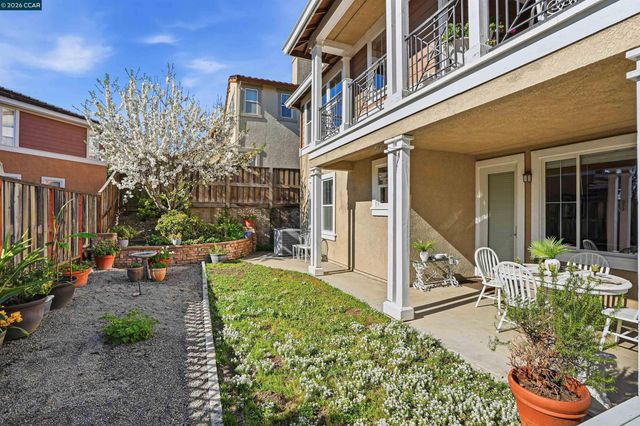 6560 Deerfield Dr, Vallejo, CA 94591