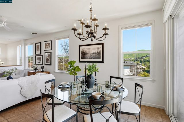 6560 Deerfield Dr, Vallejo, CA 94591