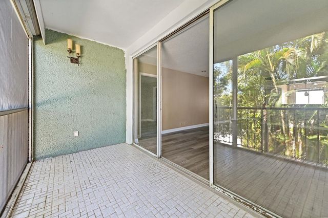 4080 Tivoli Court 202, Lake Worth, FL 33467