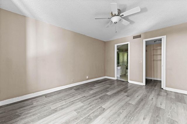 4080 Tivoli Court 202, Lake Worth, FL 33467