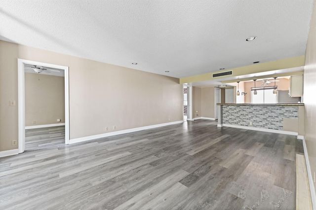 4080 Tivoli Court 202, Lake Worth, FL 33467