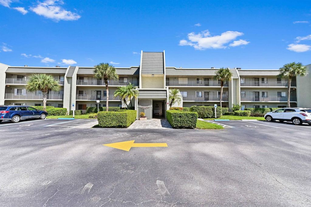 4080 Tivoli Court 202, Lake Worth, FL 33467