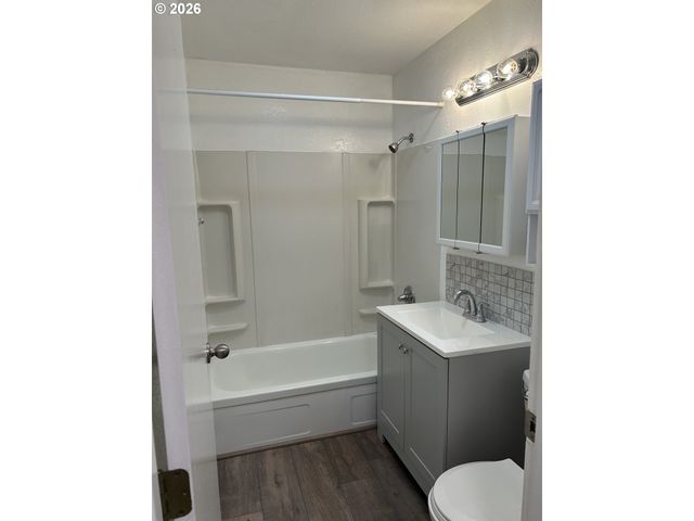 18010 Se LANGENSAND Rd, Sandy, OR 97055