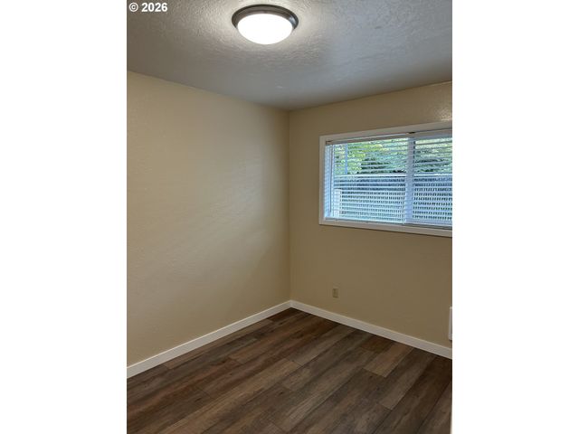 18010 Se LANGENSAND Rd, Sandy, OR 97055