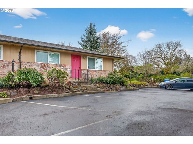 18010 Se LANGENSAND Rd, Sandy, OR 97055