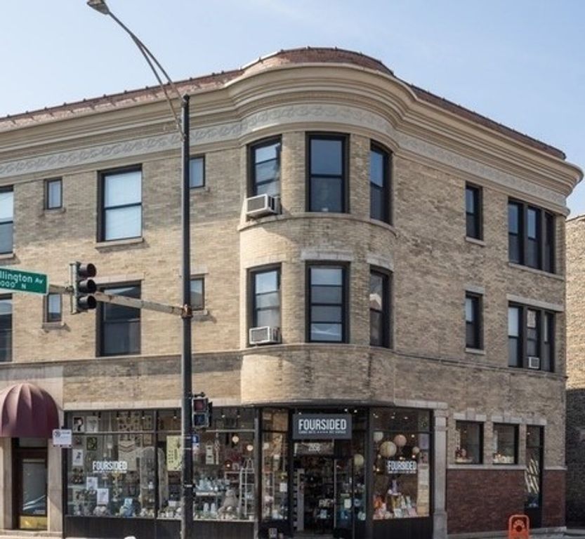 2958 N Clark Street 1, Chicago, IL 60657