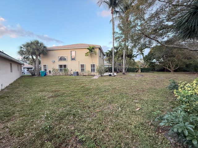 1533 Rialto Drive, Boynton Beach, FL 33436