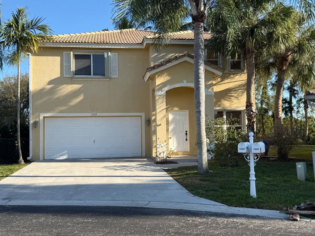 1533 Rialto Drive, Boynton Beach, FL 33436