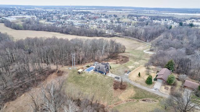 9040 Steward Road, Tell City, IN 47586