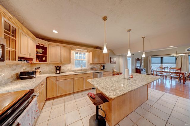 9040 Steward Road, Tell City, IN 47586