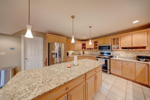 9040 Steward Road, Tell City, IN 47586