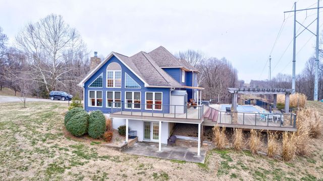 9040 Steward Road, Tell City, IN 47586