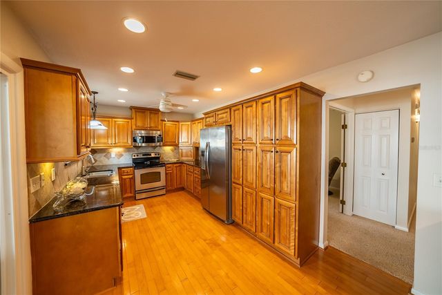 4551 NE 6TH STREET, Ocala, FL 34470
