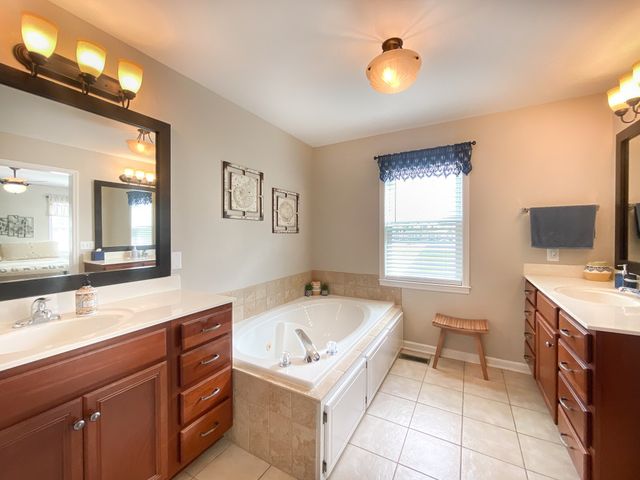 577 Maple Springs Rd, Manchester, TN 37355