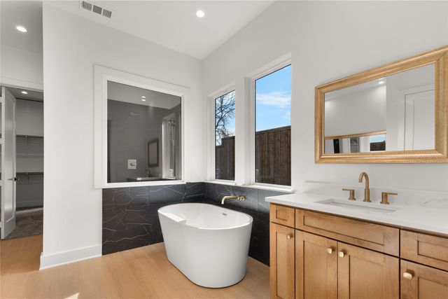 1908 Heritage Knoll Drive, Sherman, TX 75092