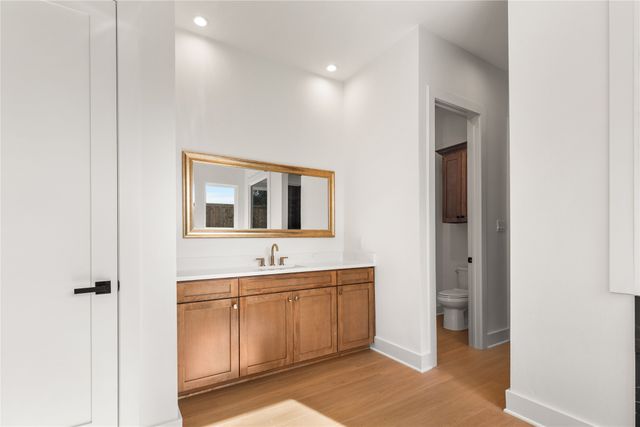 1908 Heritage Knoll Drive, Sherman, TX 75092