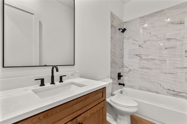 1908 Heritage Knoll Drive, Sherman, TX 75092