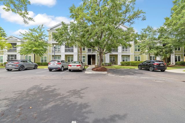 2322 Chatelain Way, Mount Pleasant, SC 29464