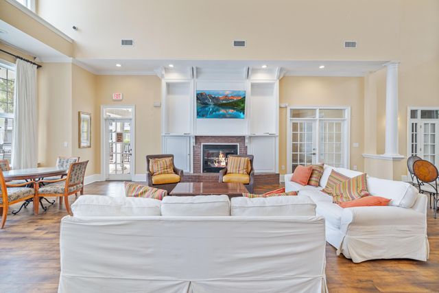 2322 Chatelain Way, Mount Pleasant, SC 29464