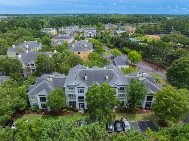 2322 Chatelain Way, Mount Pleasant, SC 29464