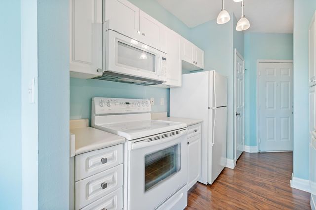 2322 Chatelain Way, Mount Pleasant, SC 29464
